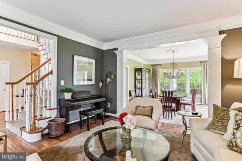 Living - 3404 Viceroy Ct, Edgewater, MD 21037 photo 2 of 8