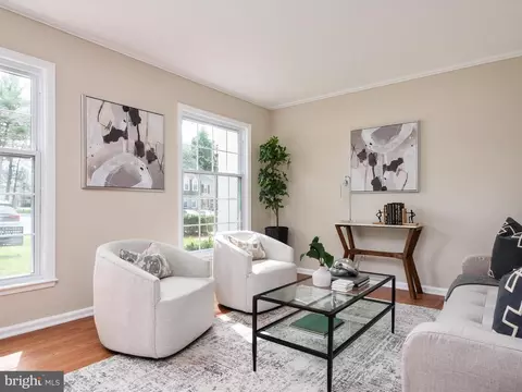 Living - 1636 Dryden Way, Crofton, MD 21114 photo 2 of 4