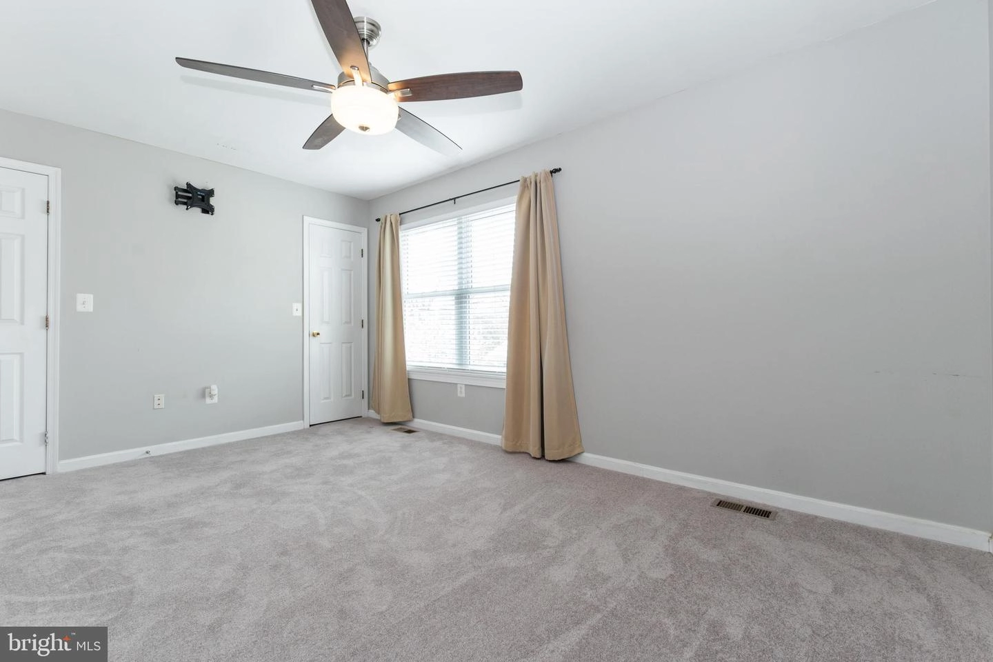 Other - 7826 Catherine Ave, Pasadena, MD 21122 photo 7 of 10