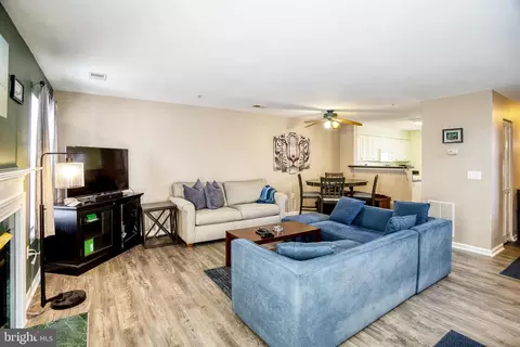 Living - 1941 Pawlet Dr, Crofton, MD 21114 photo 3 of 4