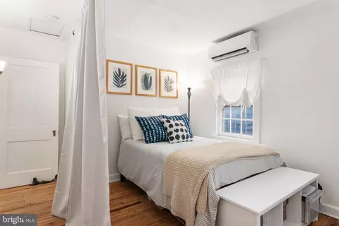 Bedroom - 104 Charles St, Annapolis, MD 21401 photo 4 of 5