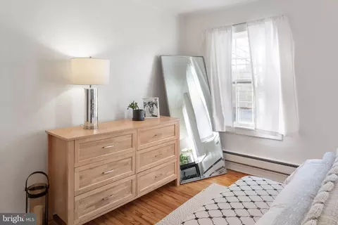 Bedroom - 104 Charles St, Annapolis, MD 21401 photo 3 of 5