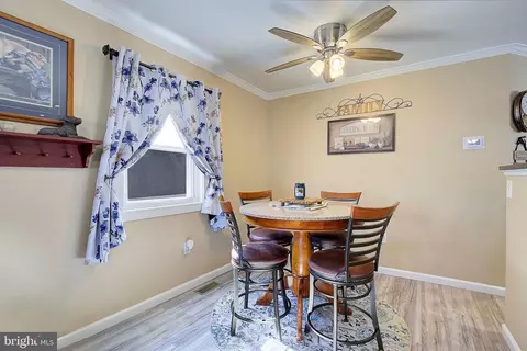 Dining - 1606 Arundel Rd, Edgewater, MD 21037 photo 1 of 2
