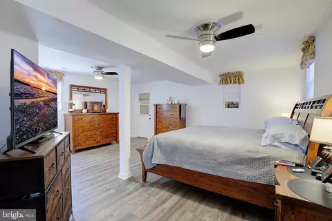 Bedroom - 1606 Arundel Rd, Edgewater, MD 21037 photo 3 of 6
