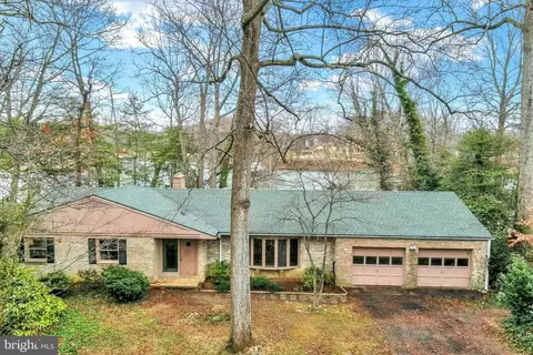 792 Oak Ln, Annapolis, MD 21409