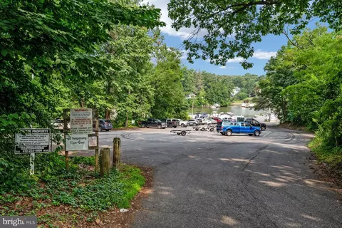 View/Area - 1213 Hampton Rd, Annapolis, MD 21409 photo 1 of 4