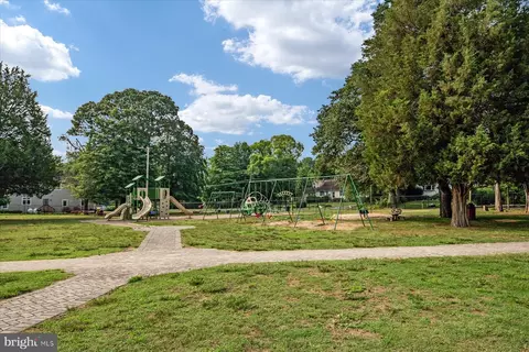 Exterior - 1213 Hampton Rd, Annapolis, MD 21409 photo 15 of 20