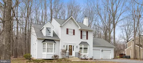 5126 Marx Dr, West River, MD 20778