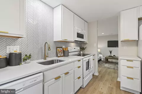 Kitchen - 1590 Native Dancer Ct, Annapolis, MD 21409 photo 2 of 4