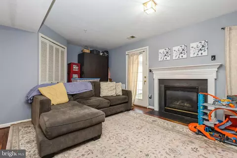 Living - 3020 Button Bush Ln, Laurel, MD 20724 photo 3 of 6