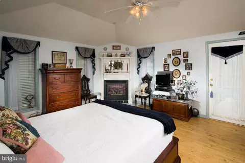 1251 Turkey Point Rd, Edgewater, MD 21037 photo 18