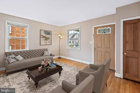 105 8th Ave, Brooklyn, MD 21225