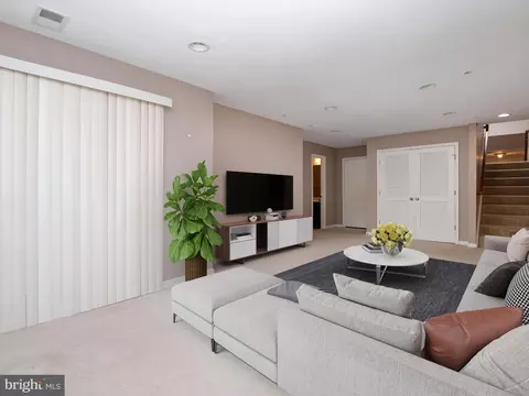 Living - 810 Nancy Lynn Ln, Arnold, MD 21012 photo 5 of 5