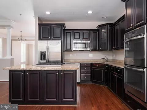 Kitchen - 810 Nancy Lynn Ln, Arnold, MD 21012 photo 2 of 2