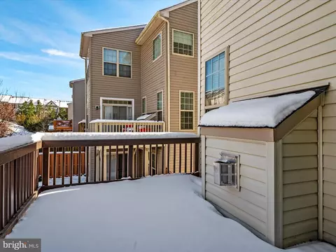 Exterior - 810 Nancy Lynn Ln, Arnold, MD 21012 photo 4 of 6