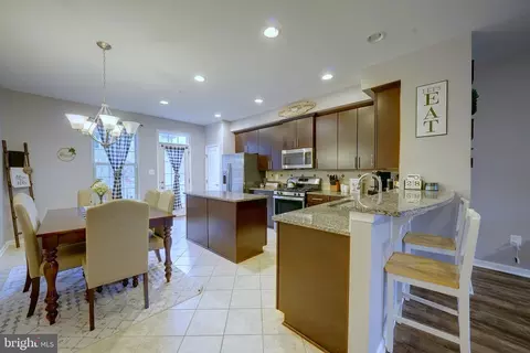 Kitchen - 7204 Winding Hills Dr, Hanover, MD 21076 photo 2 of 8