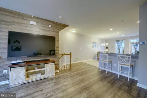 Living - 7204 Winding Hills Dr, Hanover, MD 21076 photo 6 of 12