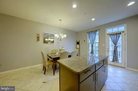 Kitchen - 7204 Winding Hills Dr, Hanover, MD 21076 photo 6 of 8
