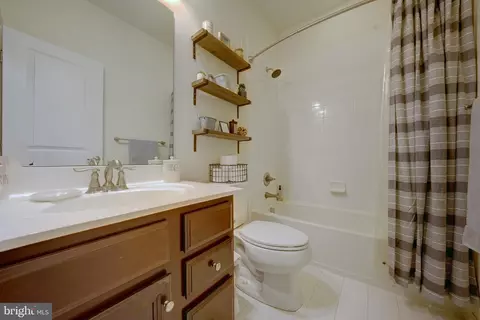 Bath - 7204 Winding Hills Dr, Hanover, MD 21076 photo 4 of 6