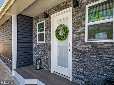 Exterior - 122 Bar Harbor Rd, Pasadena, MD 21122 photo 5 of 5