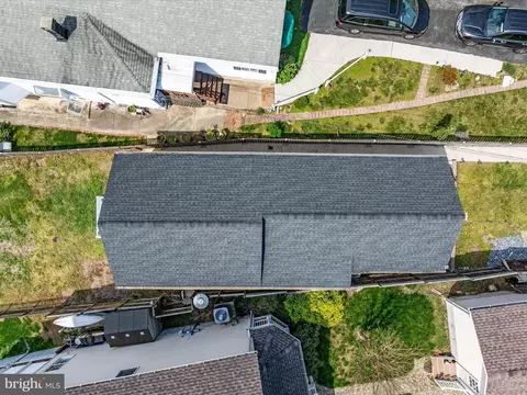 Exterior - 122 Bar Harbor Rd, Pasadena, MD 21122 photo 3 of 5