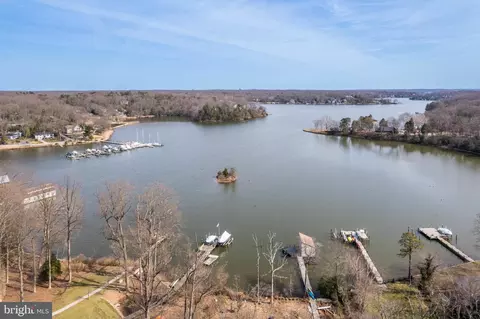 523 Point Field Dr, Millersville, MD 21108