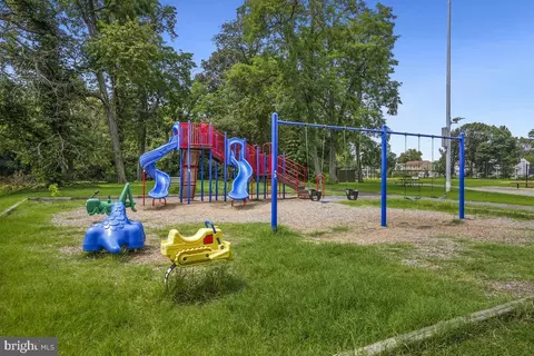 View/Area - 217 Arundel Rd, Pasadena, MD 21122 photo 3 of 5