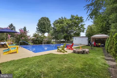 Exterior - 217 Arundel Rd, Pasadena, MD 21122 photo 3 of 10