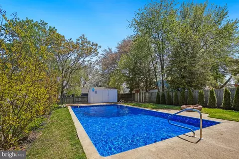Exterior - 217 Arundel Rd, Pasadena, MD 21122 photo 5 of 10