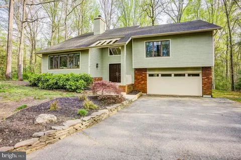 Exterior - 208 Cinnamon Ln, Edgewater, MD 21037 photo 9 of 10