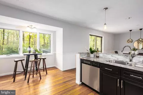 Kitchen - 208 Cinnamon Ln, Edgewater, MD 21037 photo 3 of 4