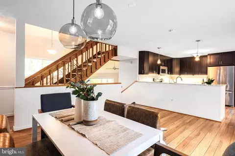 Dining - 208 Cinnamon Ln, Edgewater, MD 21037 photo 4 of 4