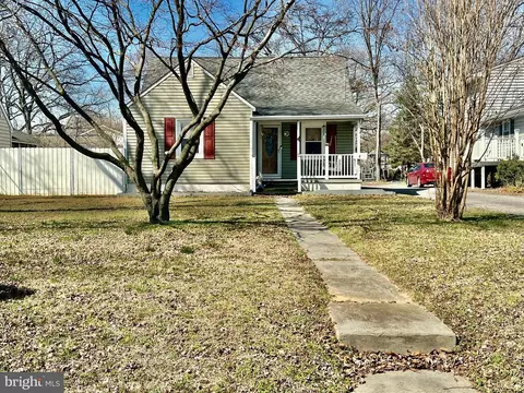 4 Benmere Rd, Glen Burnie, MD 21060