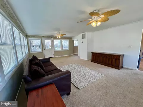 Living - 3027 Marlin Dr, Riva, MD 21140 photo 2 of 4