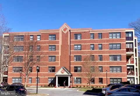 604 Mckinsey Park Dr #404, Severna Park, MD 21146