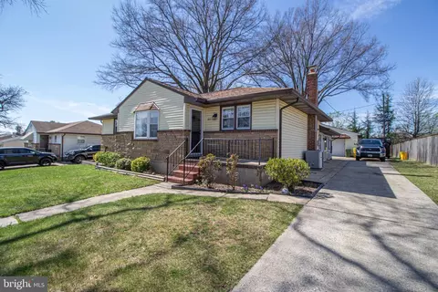 642 Douglas St, Brooklyn Park, MD 21225