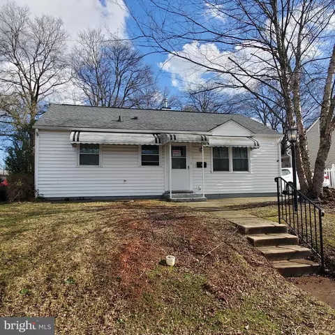 203 Kuethe Rd NE, Glen Burnie, MD 21060