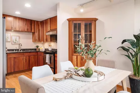 Dining - 756 E Fairview Ave, Annapolis, MD 21403 photo 2 of 3