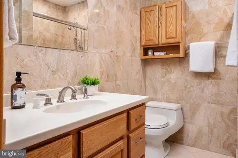 Bath - 756 E Fairview Ave, Annapolis, MD 21403 photo 1 of 2