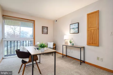 Dining - 756 E Fairview Ave, Annapolis, MD 21403 photo 3 of 3