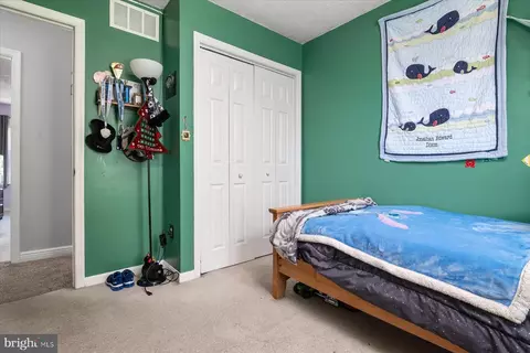 Bedroom - 968 11th St, Pasadena, MD 21122 photo 6 of 11