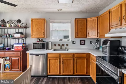 Kitchen - 968 11th St, Pasadena, MD 21122 photo 2 of 6
