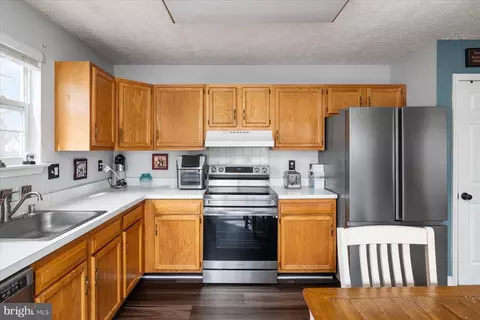 Kitchen - 968 11th St, Pasadena, MD 21122 photo 4 of 6