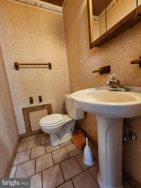 Bath - 1717 Forestville Rd, Edgewater, MD 21037 photo 2 of 2