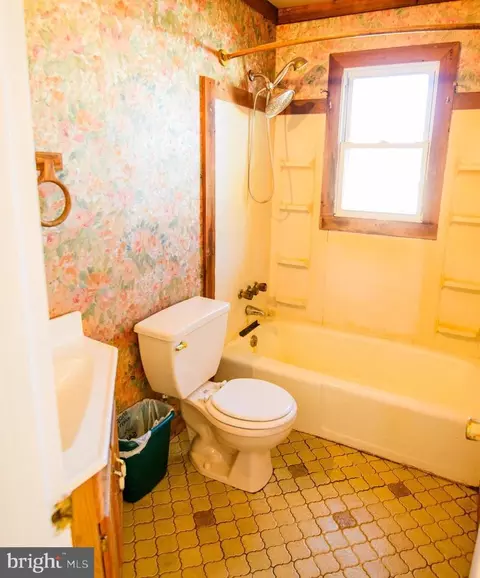 Bath - 1717 Forestville Rd, Edgewater, MD 21037 photo 1 of 2