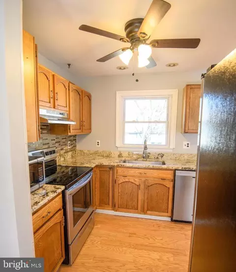 Kitchen - 1717 Forestville Rd, Edgewater, MD 21037 photo 2 of 3
