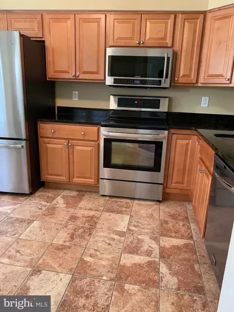 Kitchen - 8218 Appalachian Dr, Pasadena, MD 21122 photo 3 of 3