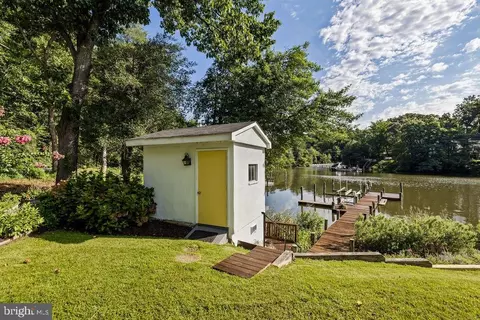 1071 Trails End Rd, Pasadena, MD 21122 photo 7