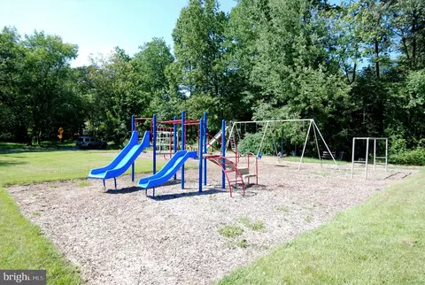 1071 Trails End Rd, Pasadena, MD 21122 photo 58