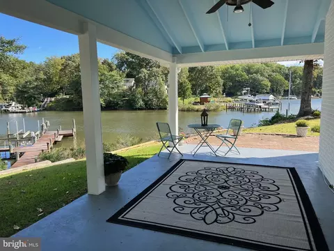 1071 Trails End Rd, Pasadena, MD 21122 photo 10
